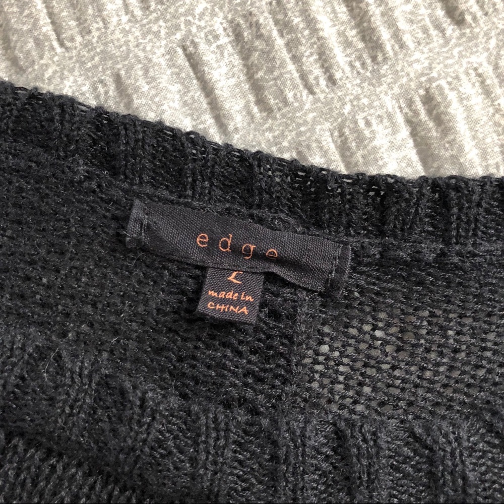Buttoned Knit Top - Picture 3 of 4